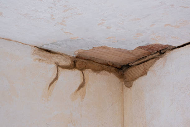 Best Emergency water damage restoration  in Bradford, RI